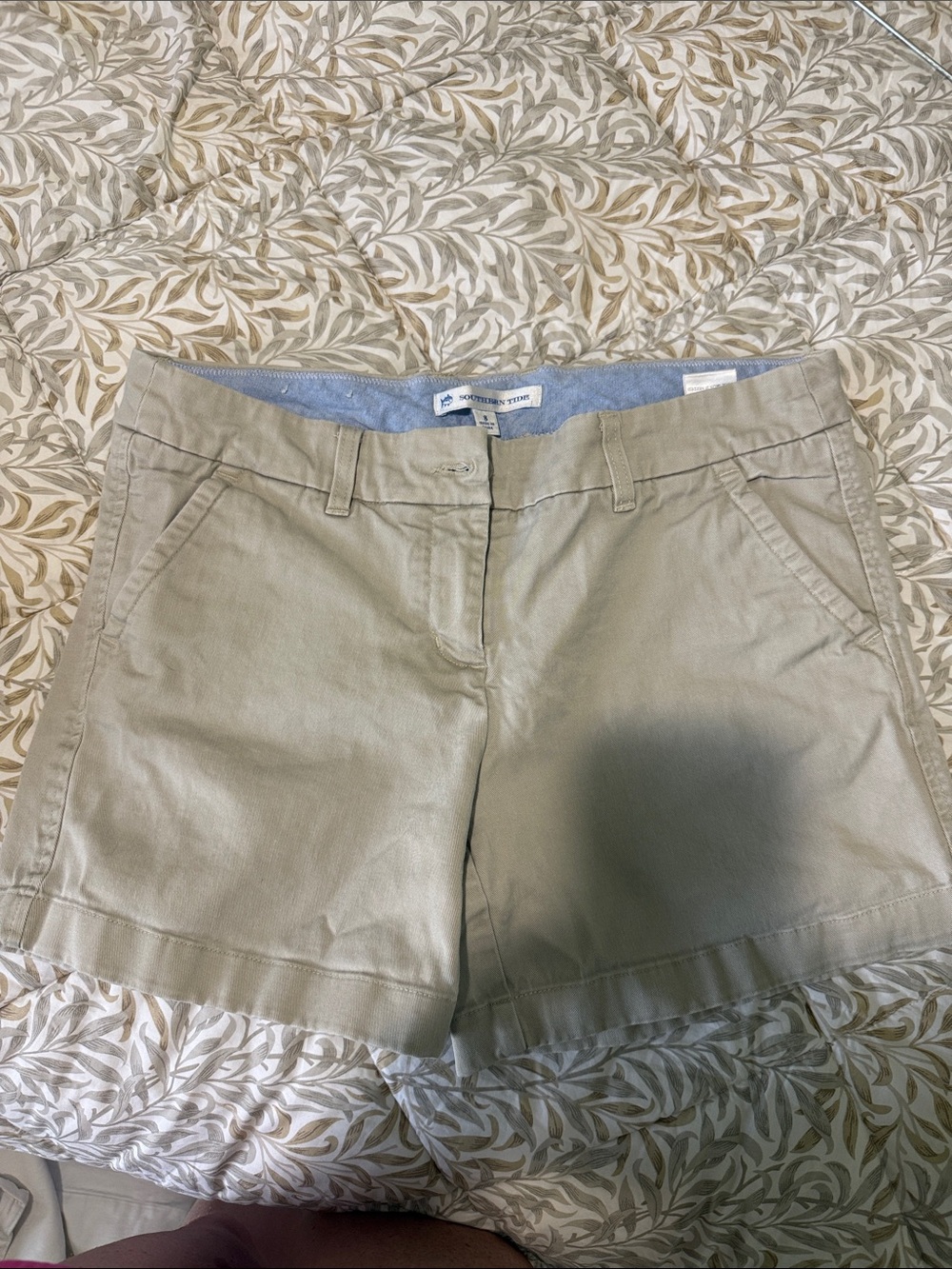 Southern Tide Women's Khaki Bermuda Shorts - Light Tan